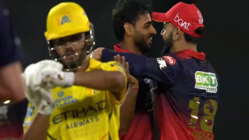 Bhuvneshwar Kumar 200 Wickets IPL first fast bowler इतिहास record details