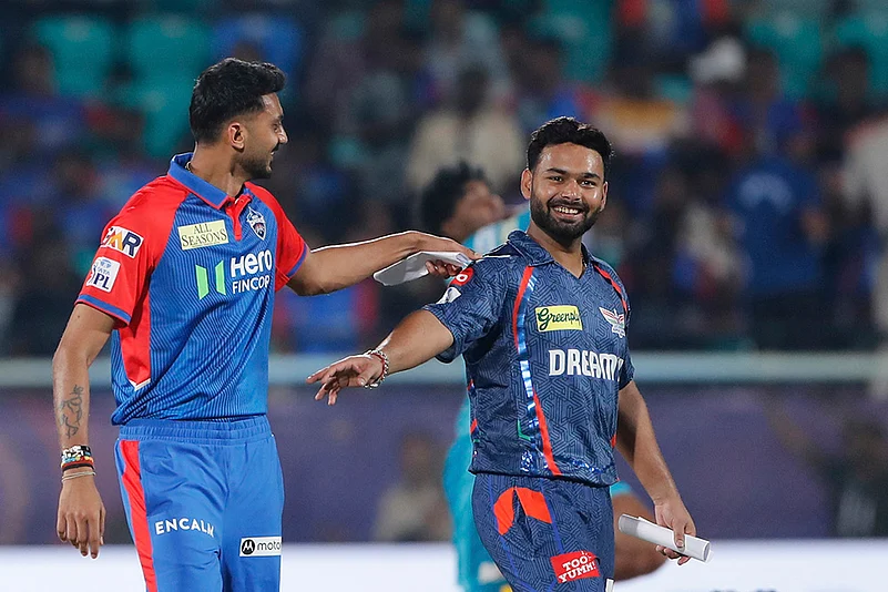 LSG vs DC IPL 2026 match prediction pitch report Lucknow weather