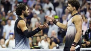 Ben Shelton celebrates after defeating Carlos Alcaraz in a five-set US Open 2026 quarterfinal thriller