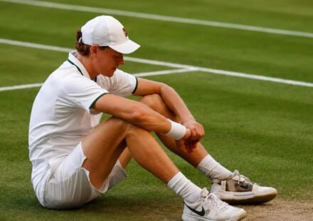 Jannik sinner ends 2026 season early after knee injury setback