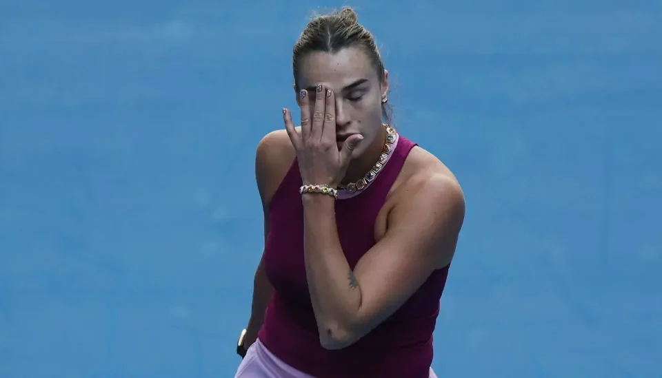 Aryna Sabalenka stunned at China Open as Alcaraz reaches Japan Open semi-finals